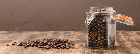 Cómo Almacenar y Conservar tus Granos de Café de Especialidad: Guía Completa